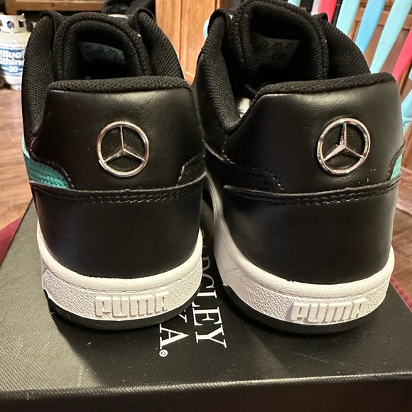 ‼️$10 - PUMA Mercedes-AMG PETRONAS Caven 2.0 Youth Sneakers Size 5.5 BRAND NEW - Picture 9 of 10